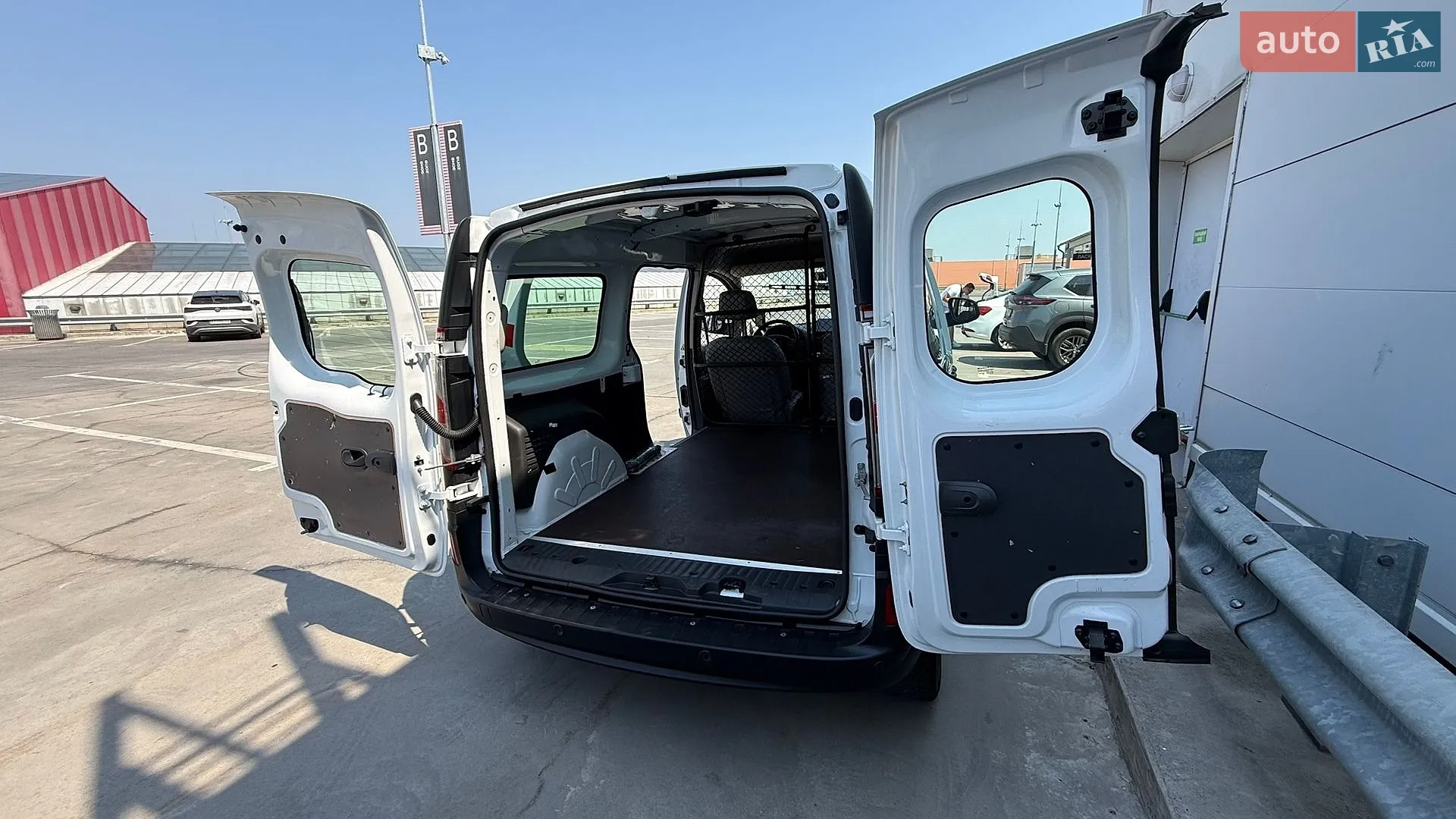 2021 Renault Kangoo - мініатюра 39