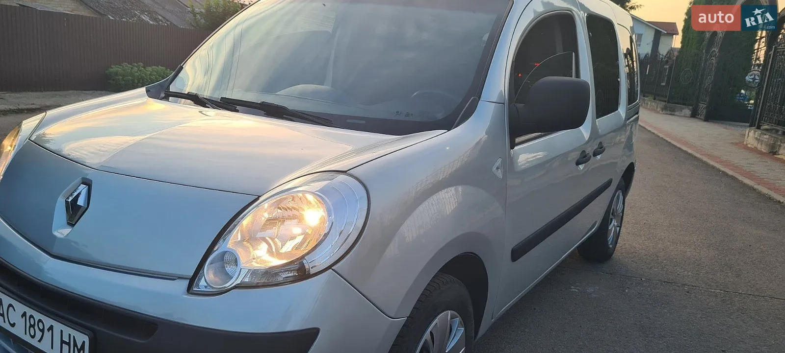 2011 Renault Kangoo - мініатюра 2