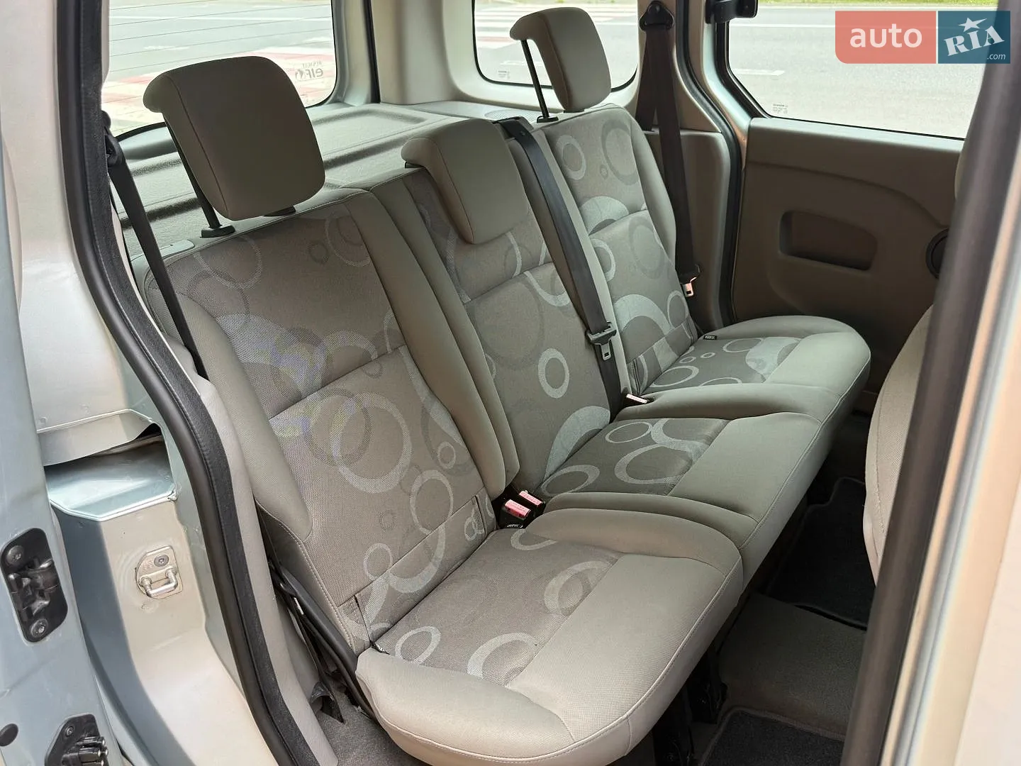 2010 Renault Kangoo - мініатюра 75