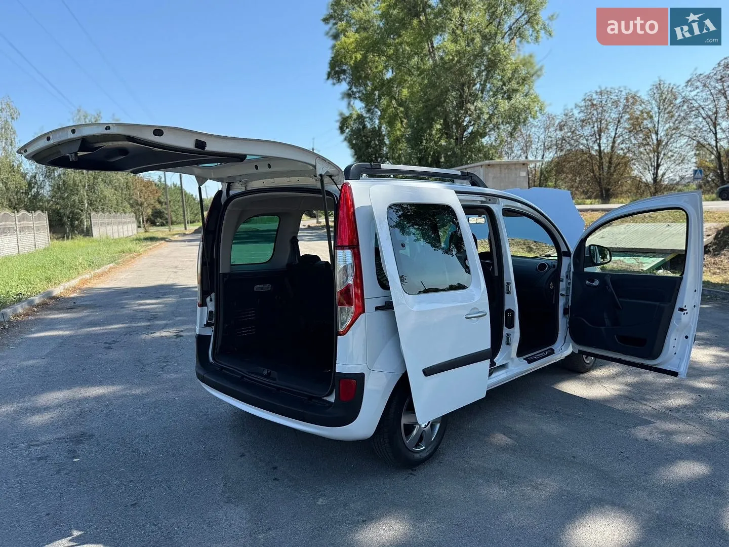 2017 Renault Kangoo - мініатюра 98
