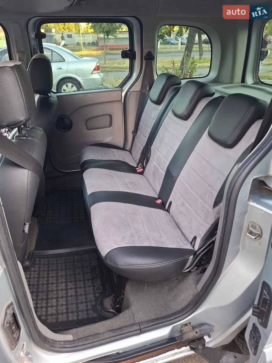 2010 Renault Kangoo - мініатюра 9