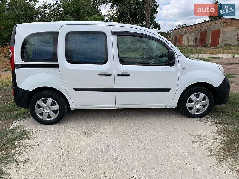 Минивэн Renault Kangoo 2012 в Измаиле