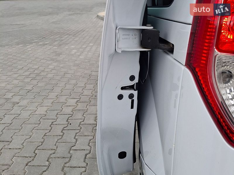 Минивэн Renault Kangoo 2016 в Ивано-Франковске