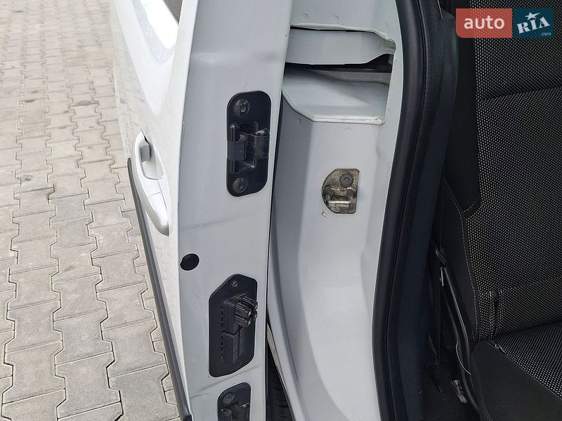 Минивэн Renault Kangoo 2016 в Ивано-Франковске