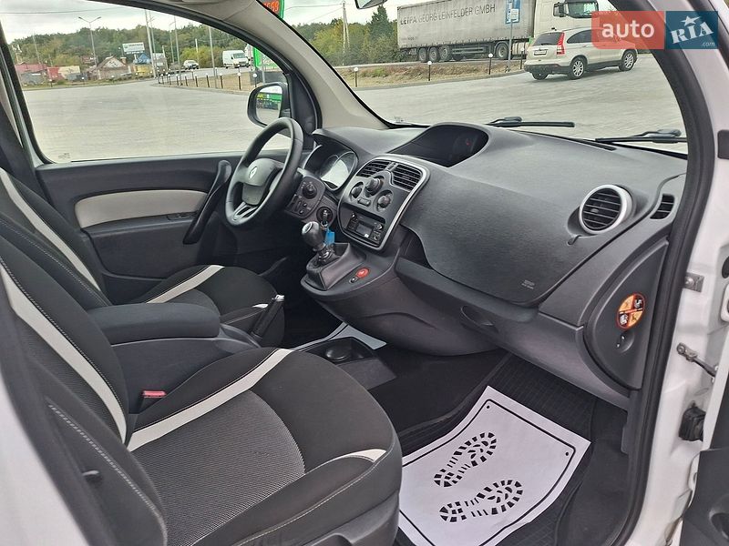 Минивэн Renault Kangoo 2016 в Ивано-Франковске