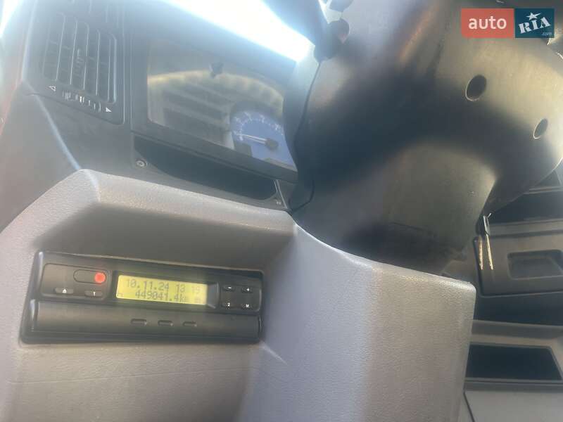 Самоскид Renault Kerax 2006 в Тячеві