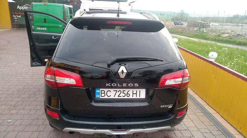 Внедорожник / Кроссовер Renault Koleos 2010 в Стебнику