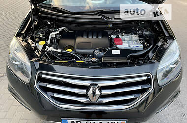 Внедорожник / Кроссовер Renault Koleos 2012 в 