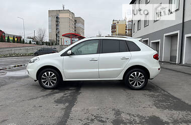 Внедорожник / Кроссовер Renault Koleos 2012 в 