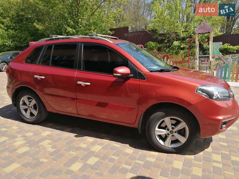 Внедорожник / Кроссовер Renault Koleos 2011 в Обухове