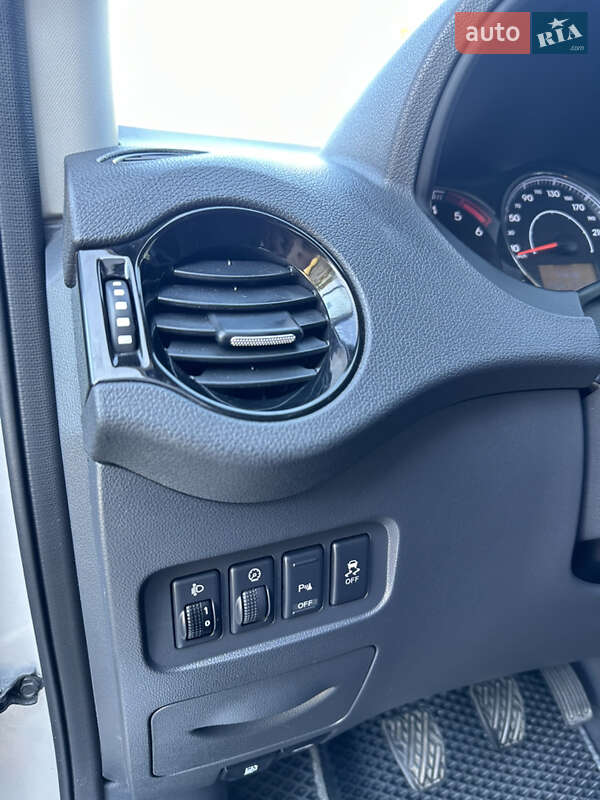 Позашляховик / Кросовер Renault Koleos 2015 в Броварах фото 15 Позашляховик / Кросовер Renault Koleos 2015 в Броварах