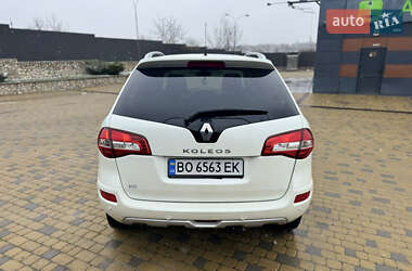 Позашляховик / Кросовер Renault Koleos 2011 в 
