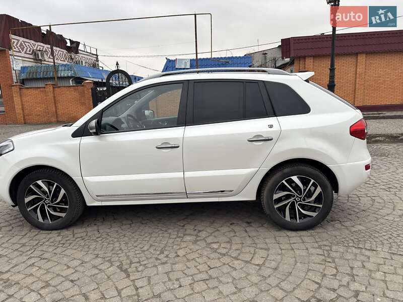 Внедорожник / Кроссовер Renault Koleos 2015 в 