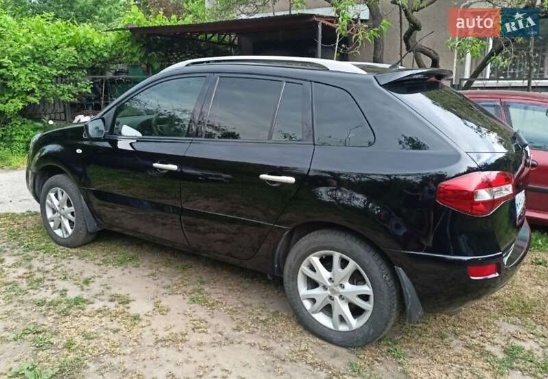 Позашляховик / Кросовер Renault Koleos 2010 в 