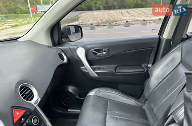 Позашляховик / Кросовер Renault Koleos 2008 в 