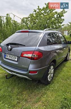 Позашляховик / Кросовер Renault Koleos 2008 в 