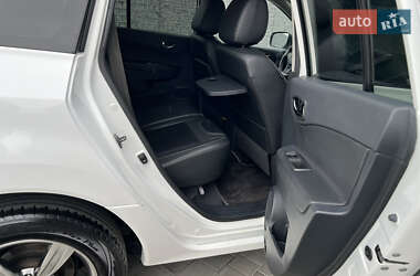 Позашляховик / Кросовер Renault Koleos 2013 в 
