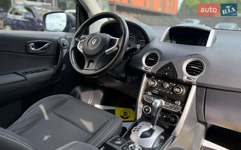 Внедорожник / Кроссовер Renault Koleos 2012 в Черновцах