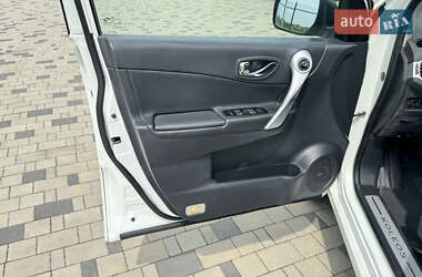 Внедорожник / Кроссовер Renault Koleos 2011 в 