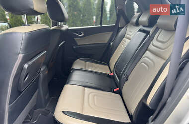 Позашляховик / Кросовер Renault Koleos 2009 в 