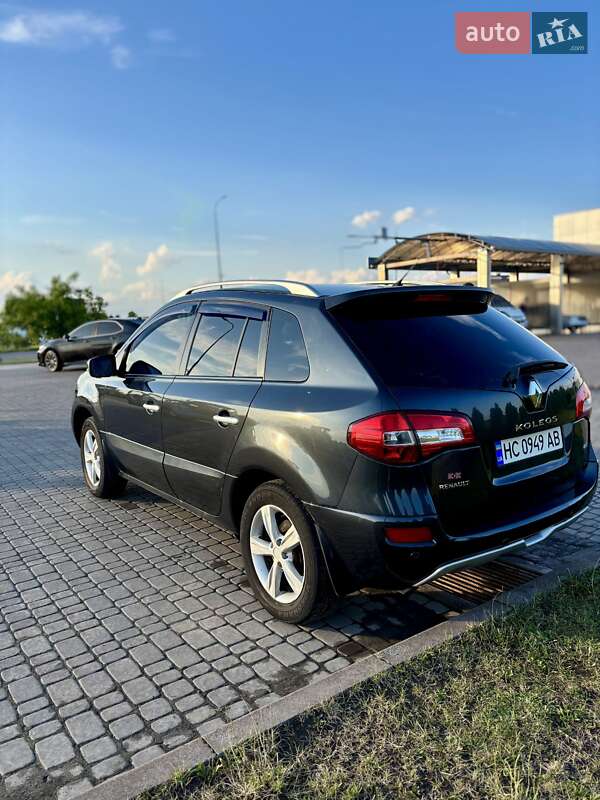 Внедорожник / Кроссовер Renault Koleos 2012 в Городке