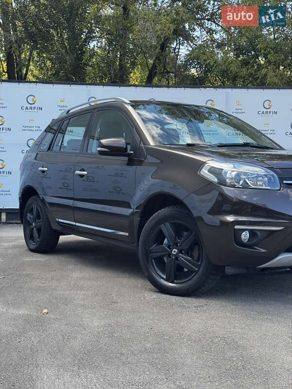 Внедорожник / Кроссовер Renault Koleos 2015 в Киеве