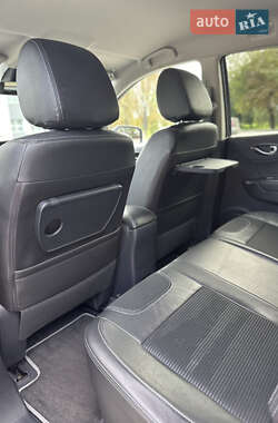 Внедорожник / Кроссовер Renault Koleos 2012 в 