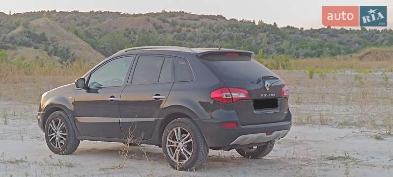 Позашляховик / Кросовер Renault Koleos 2011 в Олександрії