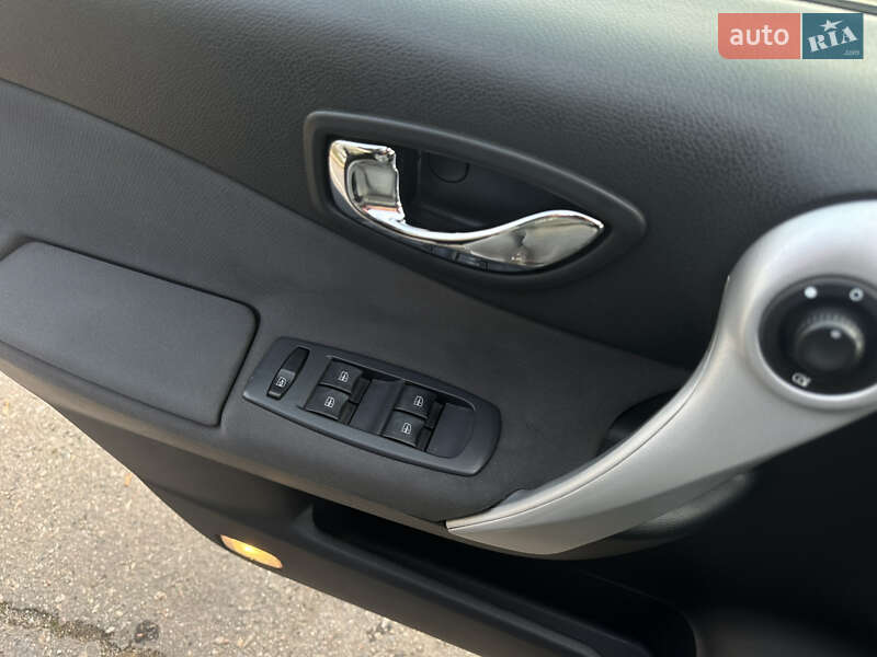 Позашляховик / Кросовер Renault Koleos 2009 в Кривому Розі