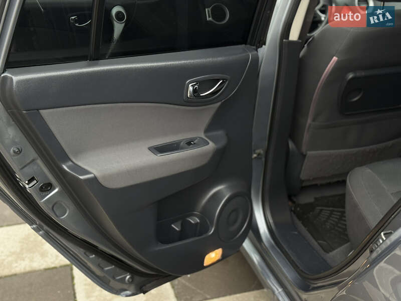 Внедорожник / Кроссовер Renault Koleos 2009 в Летичеве фото 30 Внедорожник / Кроссовер Renault Koleos 2009 в Летичеве