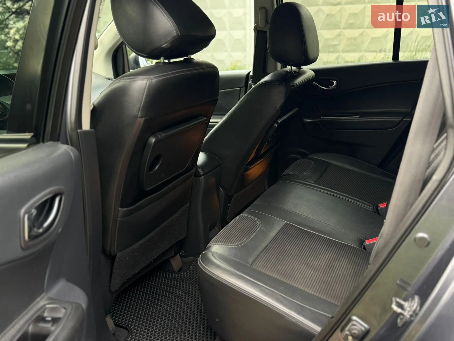 2011 Renault Koleos - мініатюра 12