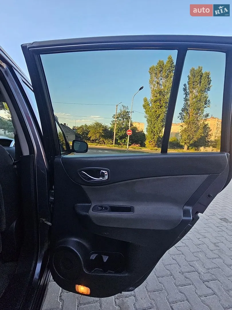 2010 Renault Koleos - мініатюра 25