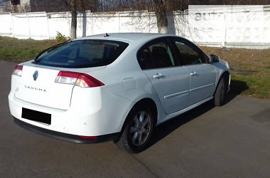 Седан Renault Laguna 2009 в Ровно