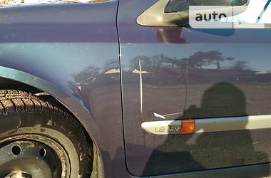 Універсал Renault Laguna 2001 в 