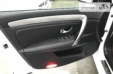 Седан Renault Laguna 2015 в 