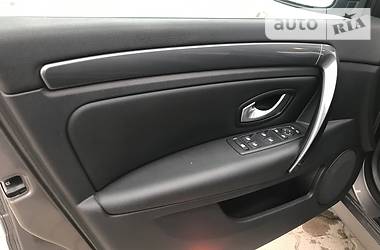 Хэтчбек Renault Laguna 2010 в 