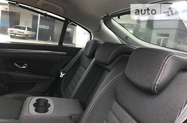 Хэтчбек Renault Laguna 2010 в 