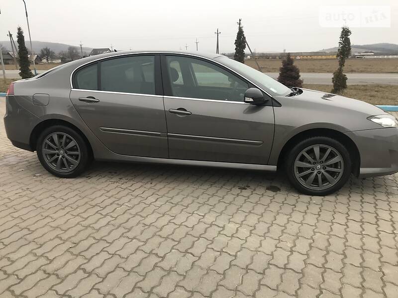 Хетчбек Renault Laguna 2010 в Івано-Франківську