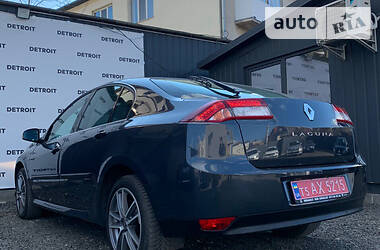 Ліфтбек Renault Laguna 2013 в 