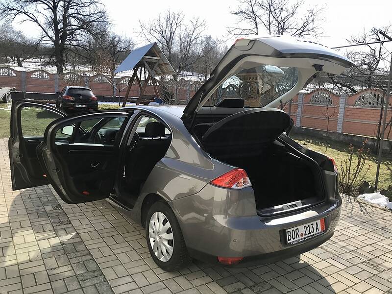 Хетчбек Renault Laguna 2010 в Коломиї