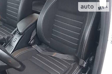 Хетчбек Renault Laguna 2012 в 