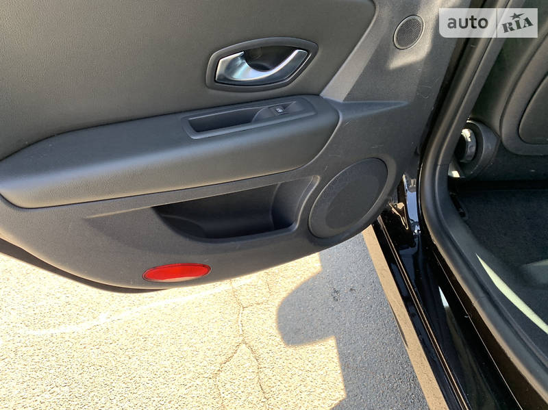 Ліфтбек Renault Laguna 2013 в Києві