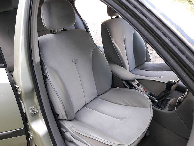 Хетчбек Renault Laguna 2002 в Полтаві фото 69 Хетчбек Renault Laguna 2002 в Полтаві