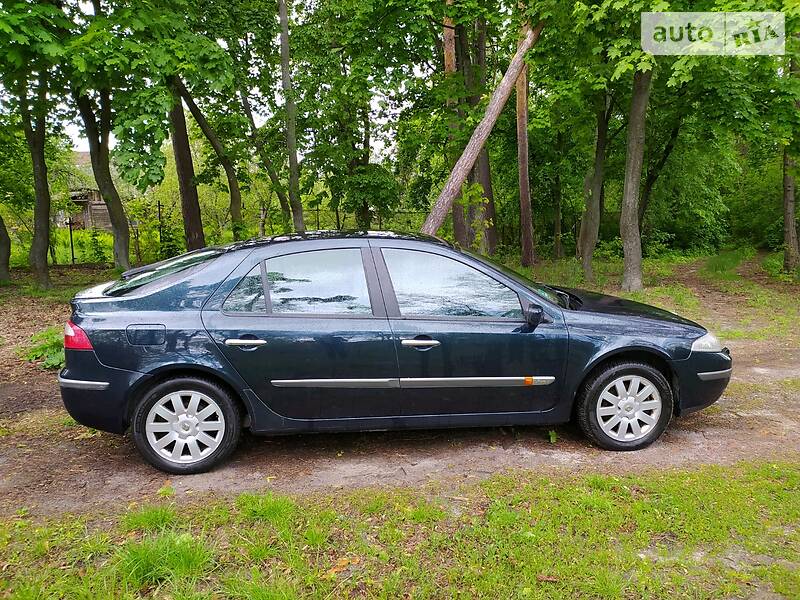 Ліфтбек Renault Laguna 2002 в Бучі