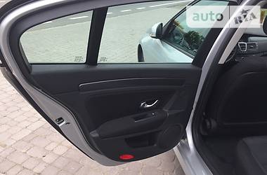 Хетчбек Renault Laguna 2009 в 