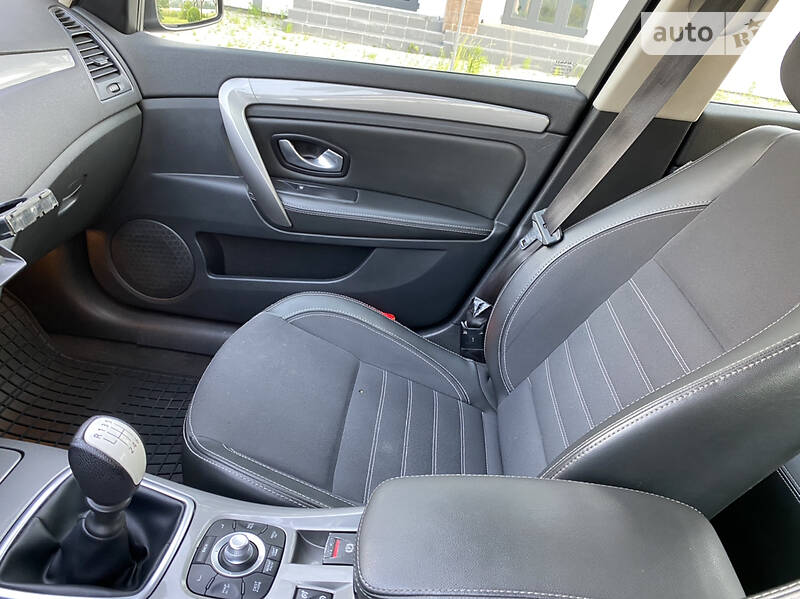 Хетчбек Renault Laguna 2011 в Рівному