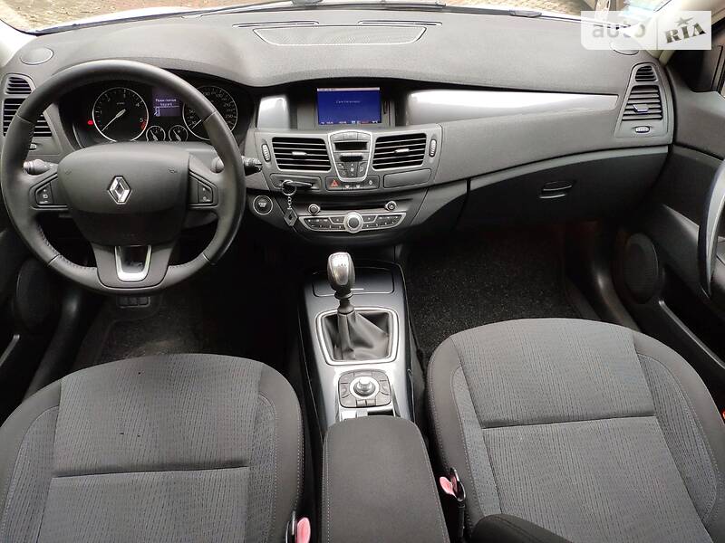 Универсал Renault Laguna 2010 в Ровно