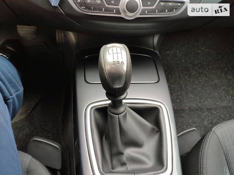 Универсал Renault Laguna 2010 в Ровно