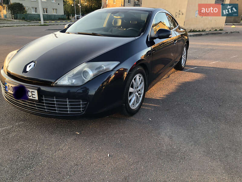 Купе Renault Laguna 2009 в Тячеві