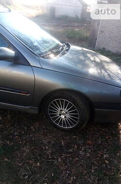 Лифтбек Renault Laguna 1999 в 